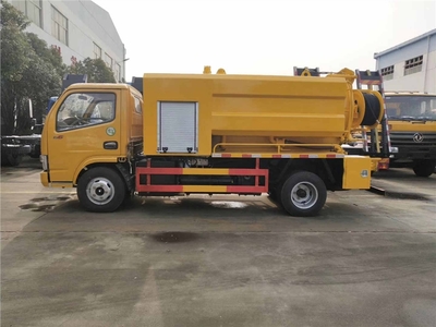 五十铃吸粪车与吸污车 城市环卫的得力助手